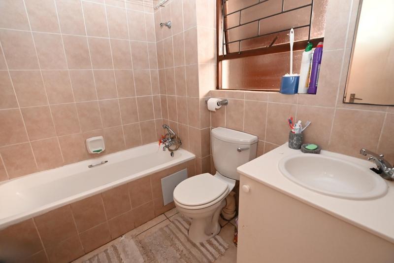 1 Bedroom Property for Sale in Paulshof Gauteng