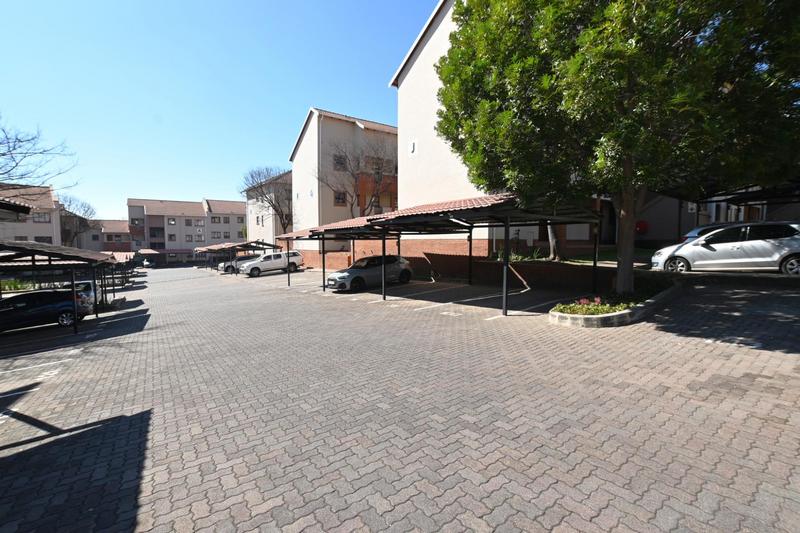 1 Bedroom Property for Sale in Paulshof Gauteng