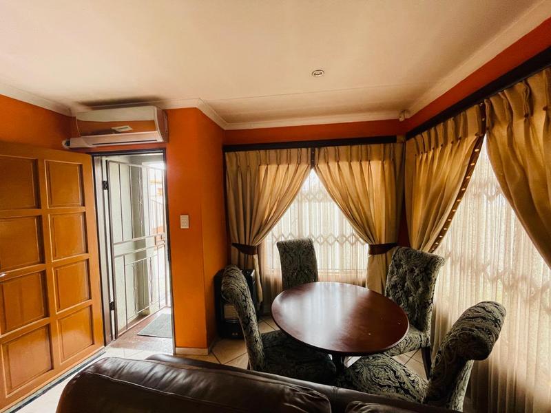 2 Bedroom Property for Sale in Clayville Gauteng