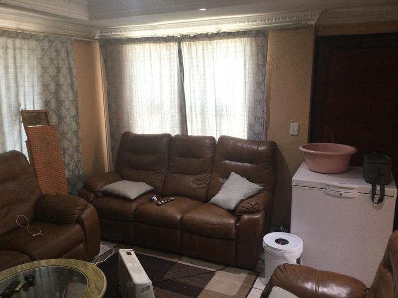 2 Bedroom Property for Sale in Alexandra Gauteng