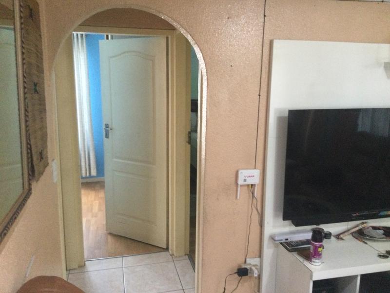 2 Bedroom Property for Sale in Alexandra Gauteng