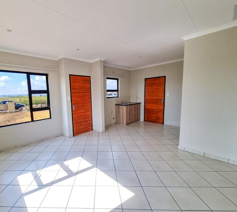 2 Bedroom Property for Sale in Lenasia South Gauteng