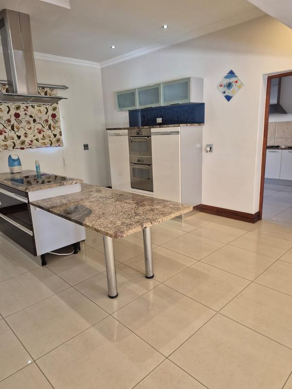 5 Bedroom Property for Sale in Raslouw Gauteng