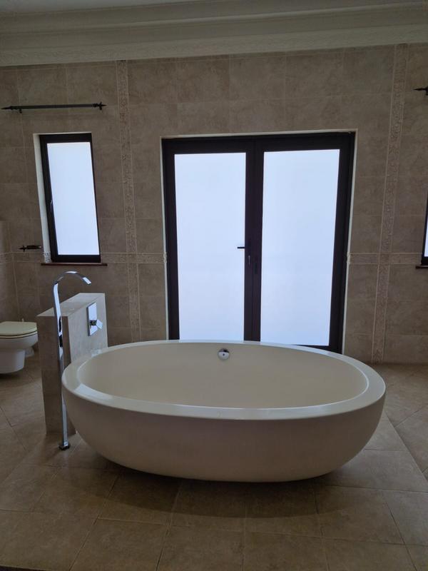 5 Bedroom Property for Sale in Raslouw Gauteng