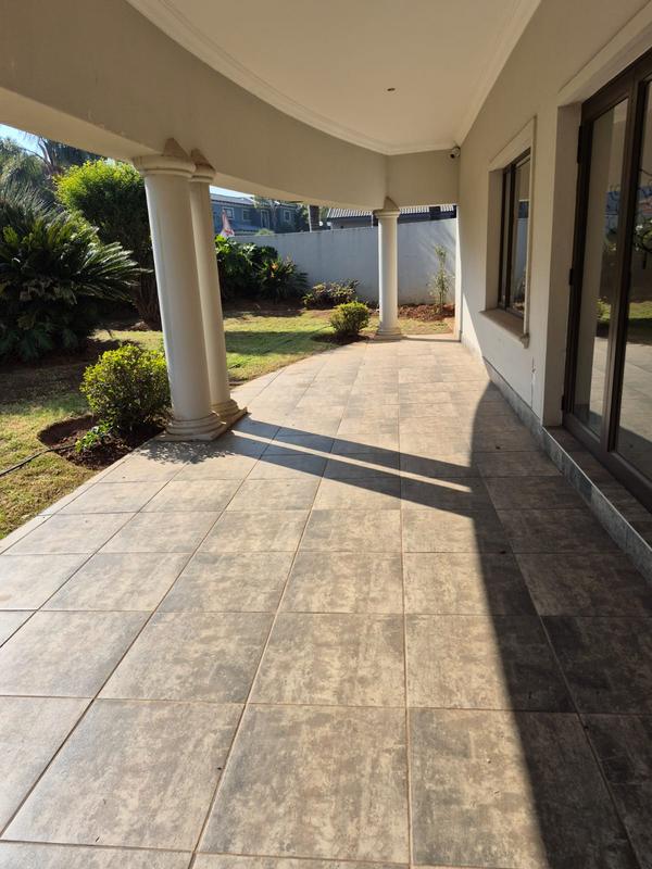 5 Bedroom Property for Sale in Raslouw Gauteng
