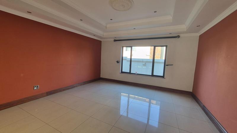 5 Bedroom Property for Sale in Raslouw Gauteng
