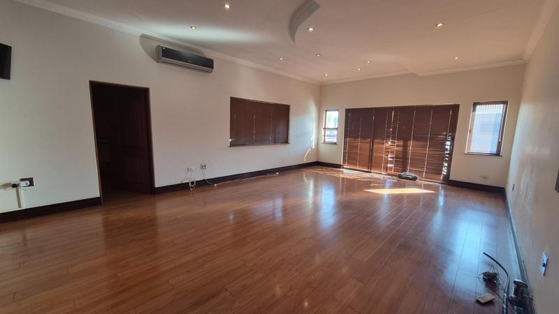 5 Bedroom Property for Sale in Raslouw Gauteng