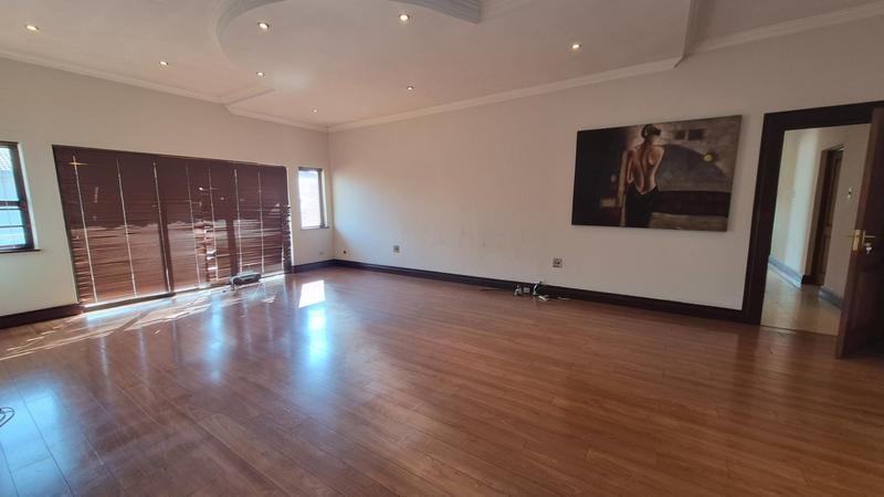 5 Bedroom Property for Sale in Raslouw Gauteng