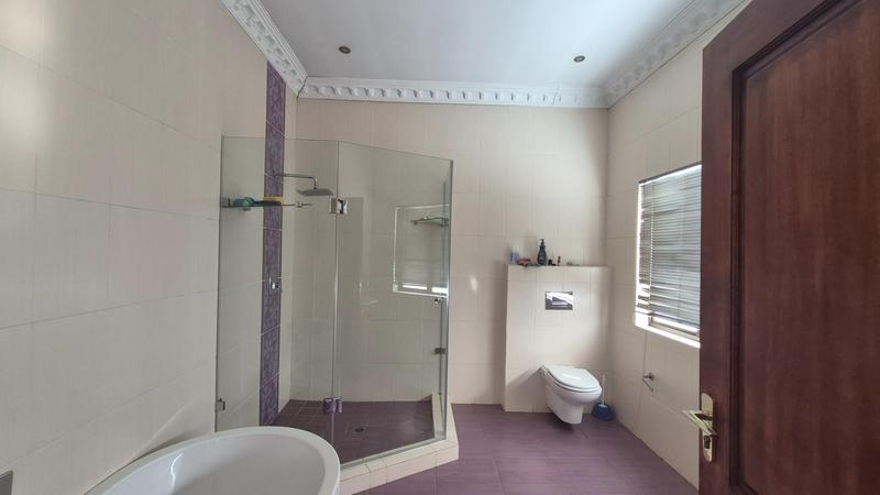 5 Bedroom Property for Sale in Raslouw Gauteng