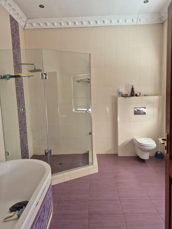 5 Bedroom Property for Sale in Raslouw Gauteng