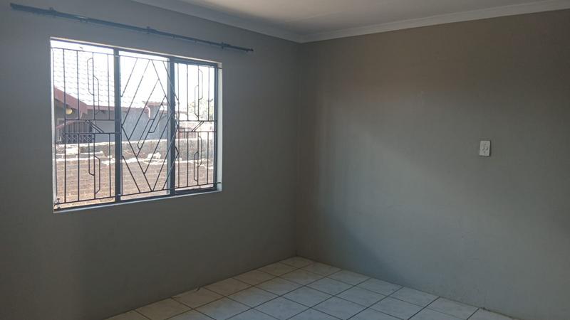 2 Bedroom Property for Sale in Ebony Park Gauteng