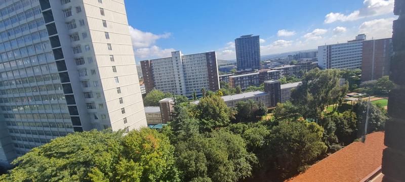 1 Bedroom Property for Sale in Bedford Gardens Gauteng
