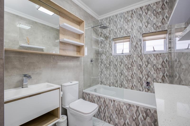 To Let 3 Bedroom Property for Rent in Morningside Gauteng