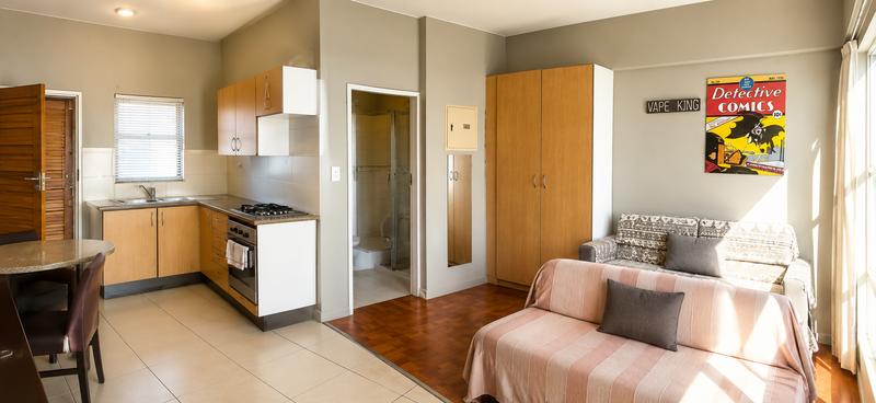 1 Bedroom Property for Sale in Milpark Gauteng