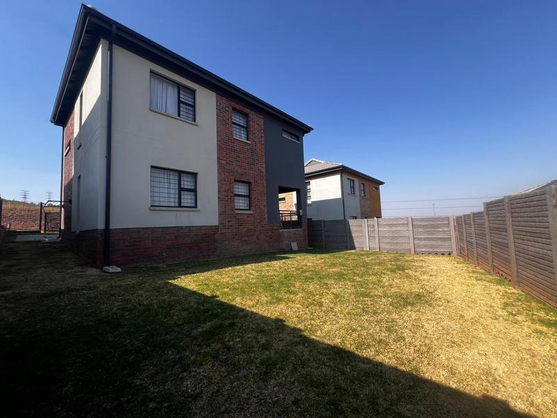 4 Bedroom Property for Sale in Lotus Gardens Gauteng