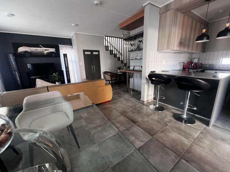 4 Bedroom Property for Sale in Lotus Gardens Gauteng