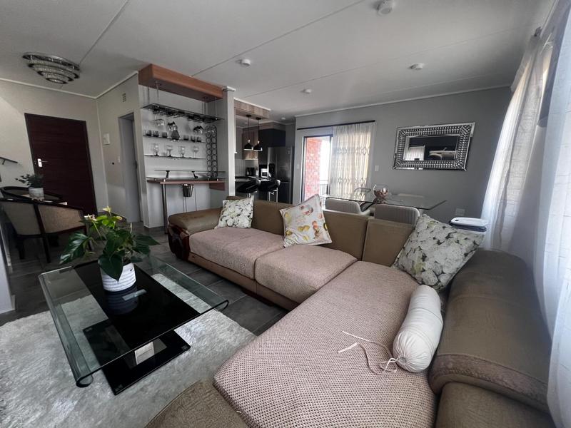 4 Bedroom Property for Sale in Lotus Gardens Gauteng