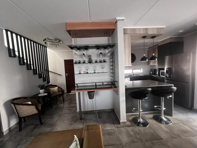 4 Bedroom Property for Sale in Lotus Gardens Gauteng
