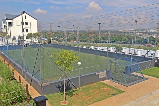 3 Bedroom Property for Sale in Greenstone Hill Gauteng