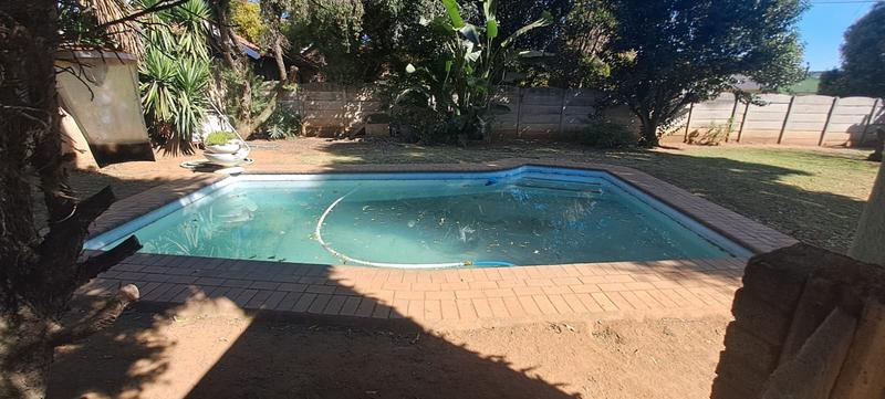 3 Bedroom Property for Sale in Krugersrus Gauteng