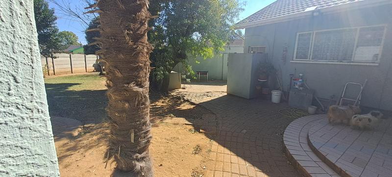 3 Bedroom Property for Sale in Krugersrus Gauteng