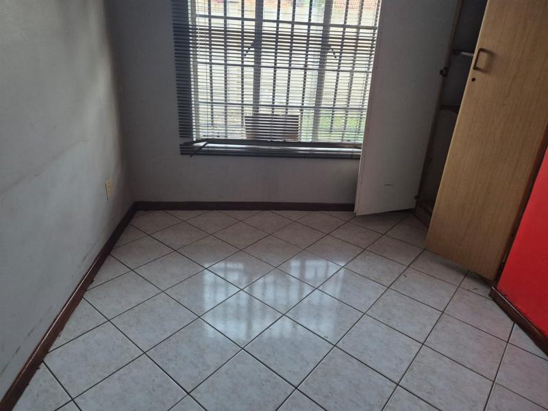 2 Bedroom Property for Sale in Theresa Park Gauteng
