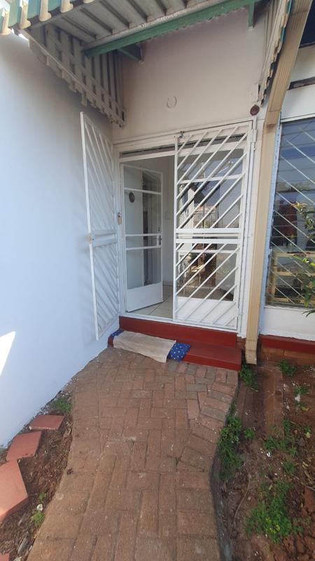 2 Bedroom Property for Sale in Wychwood Gauteng