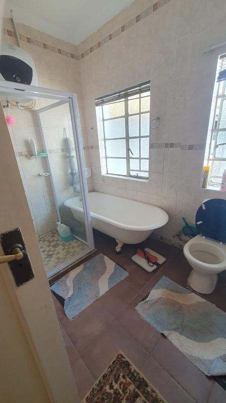 2 Bedroom Property for Sale in Wychwood Gauteng