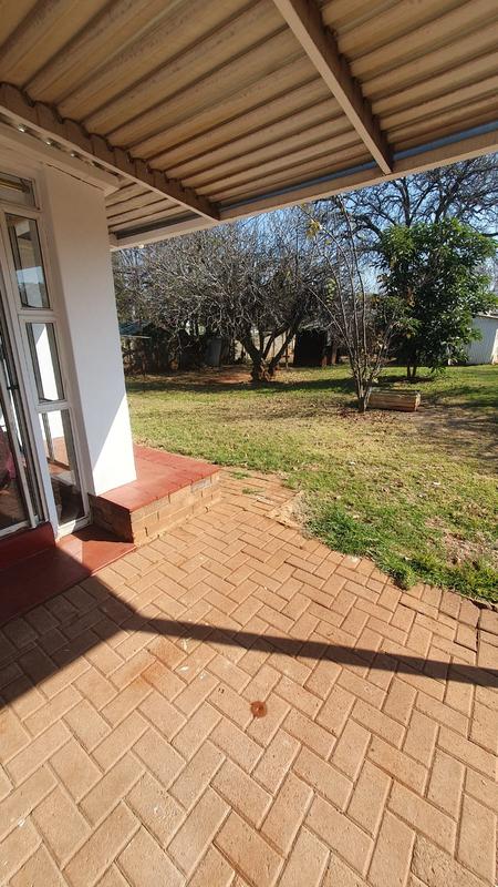 2 Bedroom Property for Sale in Wychwood Gauteng
