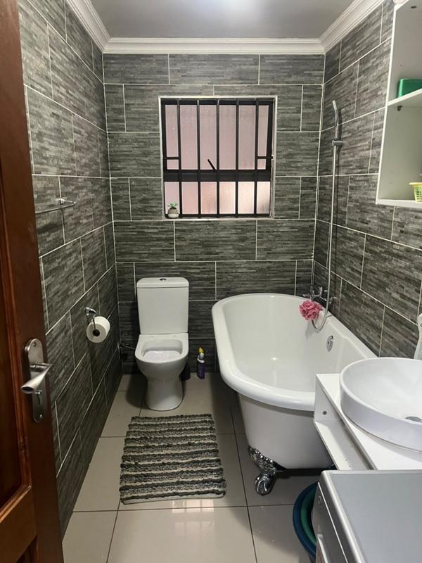 3 Bedroom Property for Sale in Emdeni Gauteng