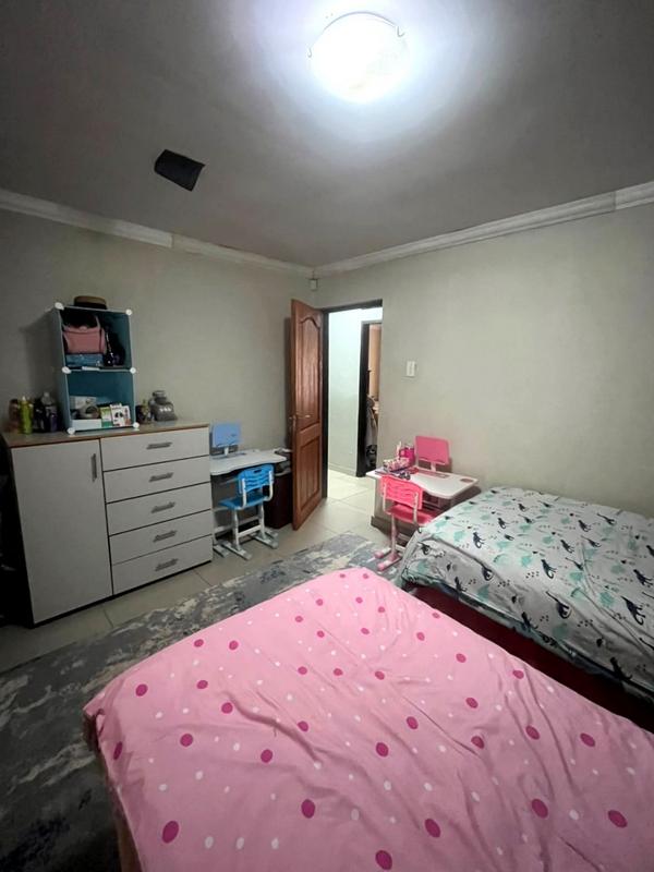 3 Bedroom Property for Sale in Emdeni Gauteng