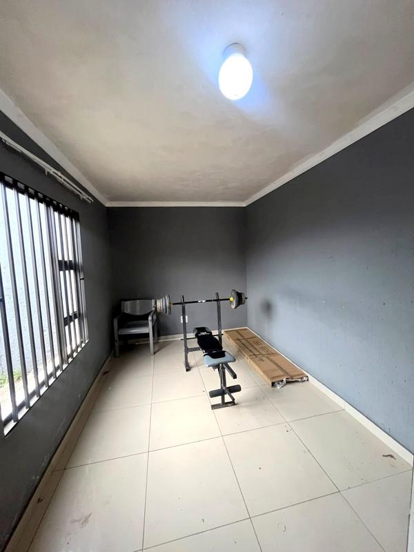3 Bedroom Property for Sale in Emdeni Gauteng