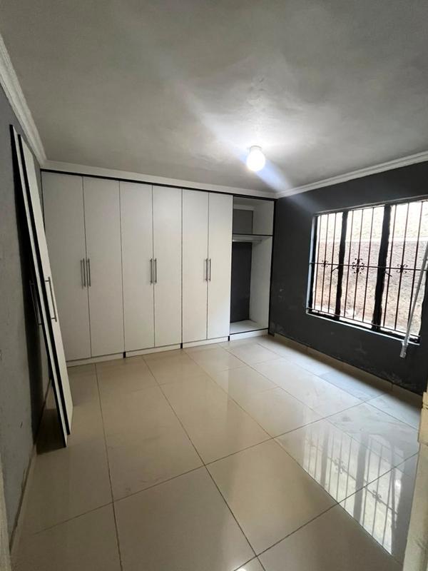 3 Bedroom Property for Sale in Emdeni Gauteng