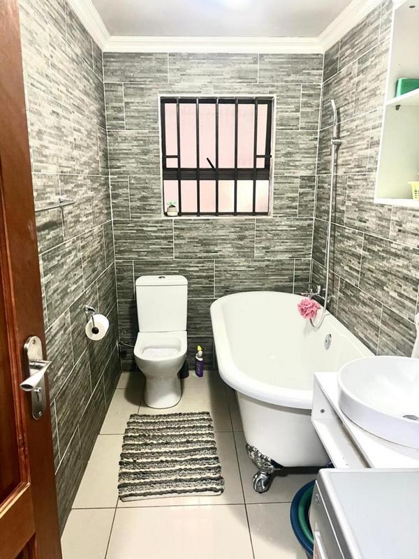 3 Bedroom Property for Sale in Emdeni Gauteng