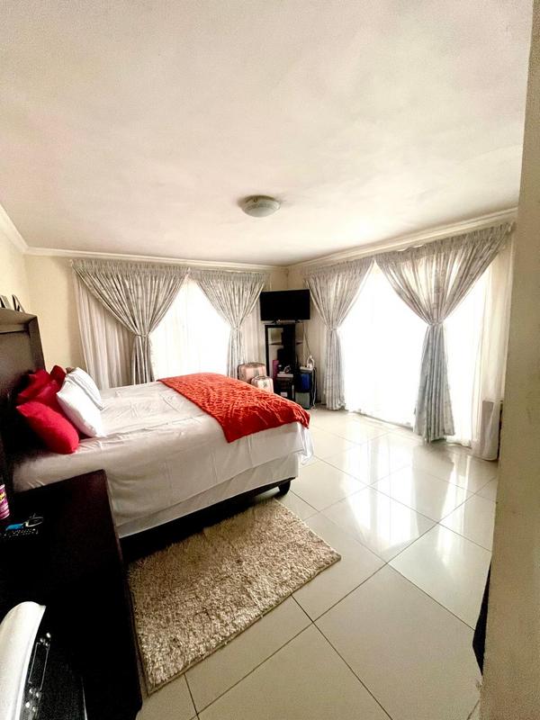 3 Bedroom Property for Sale in Emdeni Gauteng