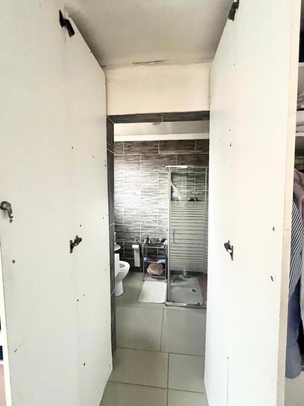 3 Bedroom Property for Sale in Emdeni Gauteng