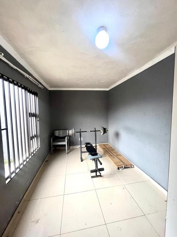3 Bedroom Property for Sale in Emdeni Gauteng