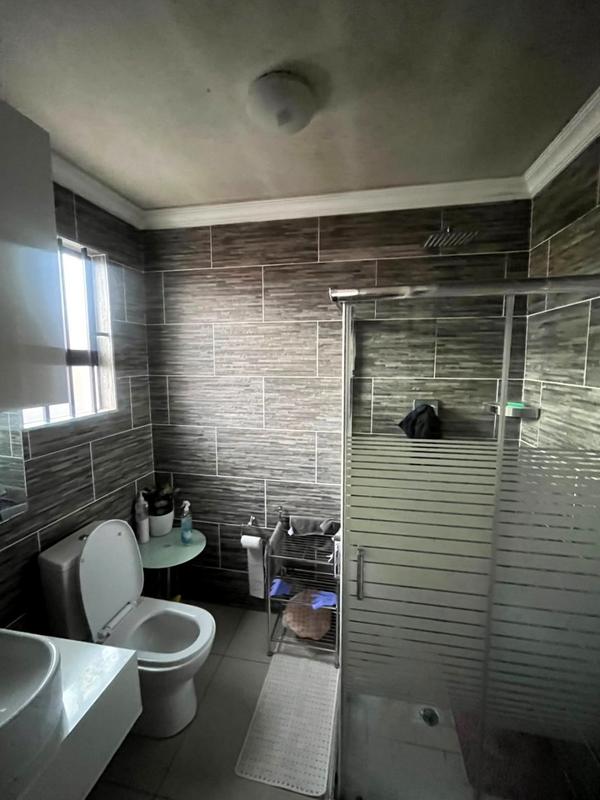 3 Bedroom Property for Sale in Emdeni Gauteng