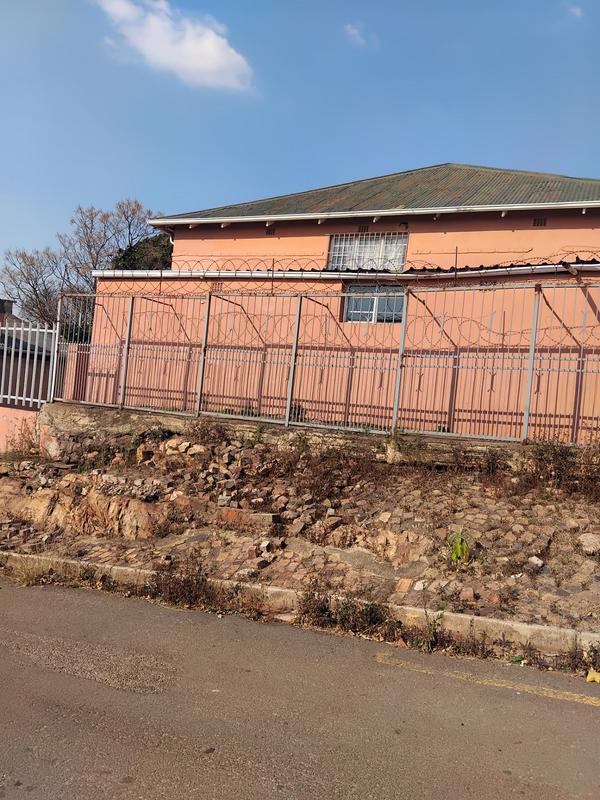 5 Bedroom Property for Sale in Brixton Gauteng