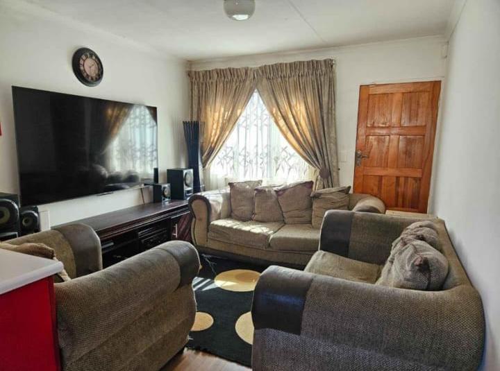 3 Bedroom Property for Sale in Daveyton Gauteng