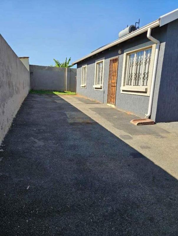 3 Bedroom Property for Sale in Daveyton Gauteng
