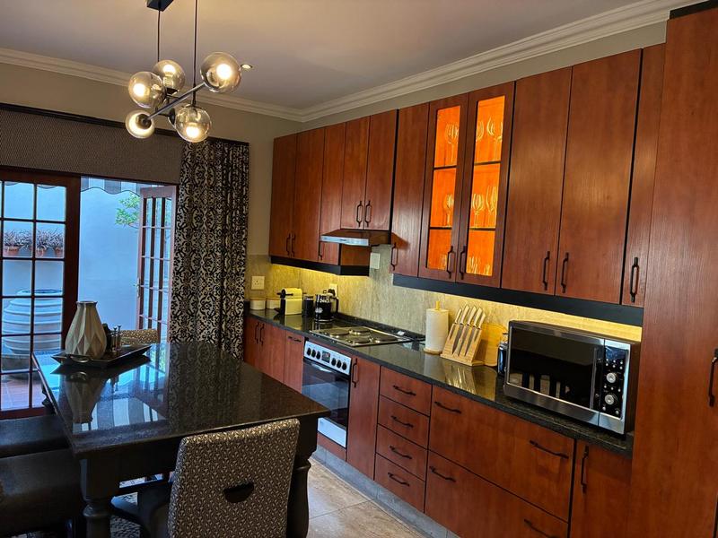 To Let 2 Bedroom Property for Rent in Waterkloof Ridge Gauteng