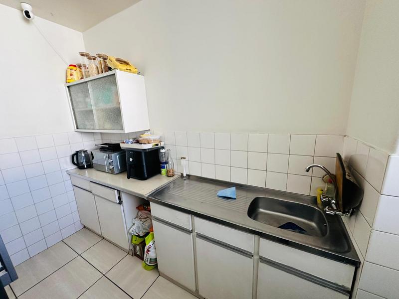 1 Bedroom Property for Sale in Bedfordview Gauteng