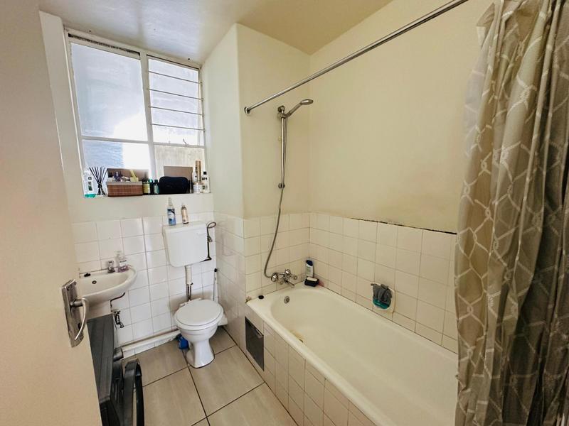 1 Bedroom Property for Sale in Bedfordview Gauteng