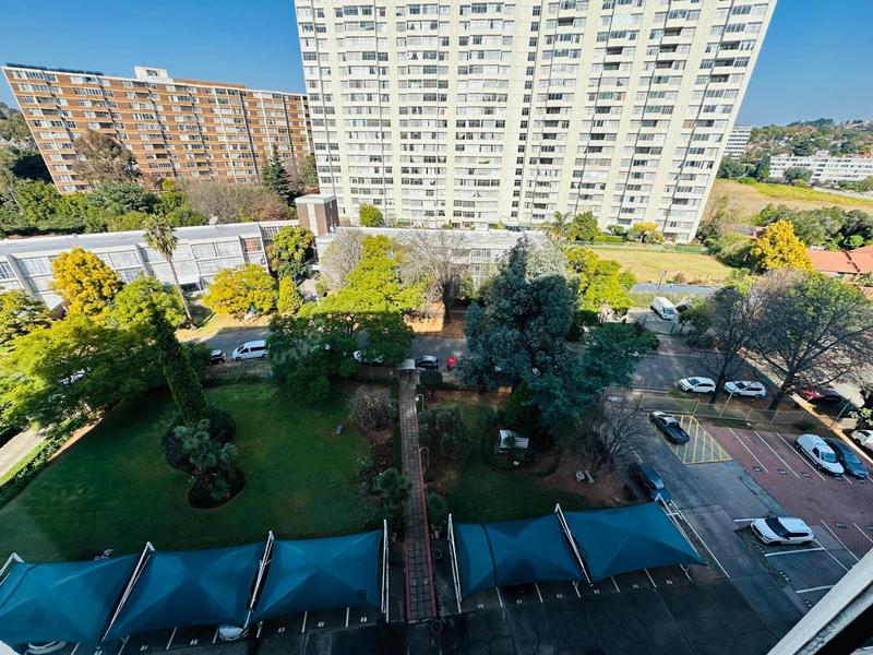 1 Bedroom Property for Sale in Bedfordview Gauteng