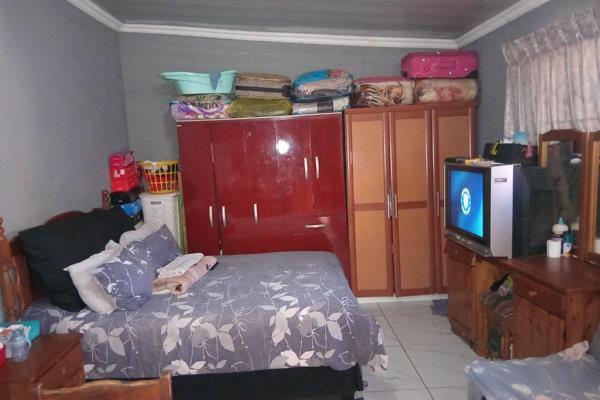 5 Bedroom Property for Sale in Vosloorus Ext 20 Gauteng
