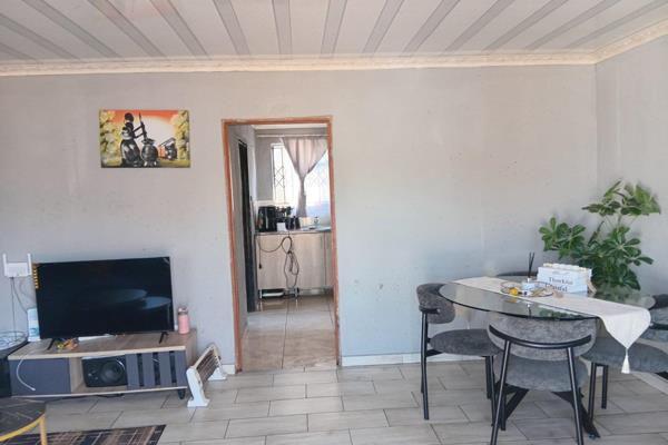 5 Bedroom Property for Sale in Vosloorus Ext 20 Gauteng
