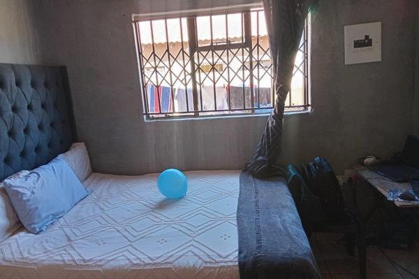 5 Bedroom Property for Sale in Vosloorus Ext 20 Gauteng