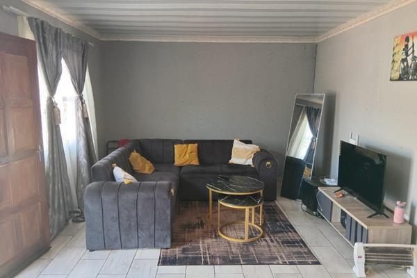 5 Bedroom Property for Sale in Vosloorus Ext 20 Gauteng