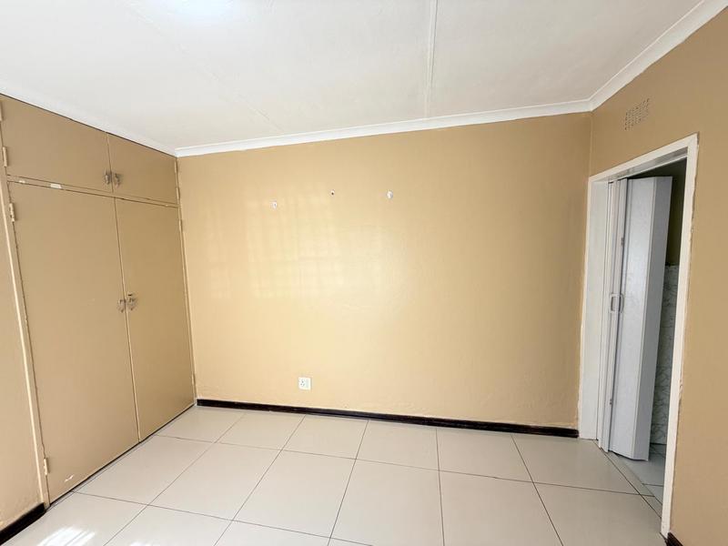 To Let 3 Bedroom Property for Rent in Birch Acres Gauteng